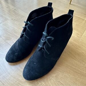 Nine West Illusion Wedge Ankle Booties, Black Suede Heeled Boots, Size 10M